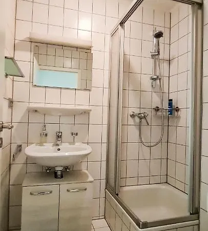 Apartment Ruhige Im . Private Parkplatz ,balkon ,netflix Nuremberg