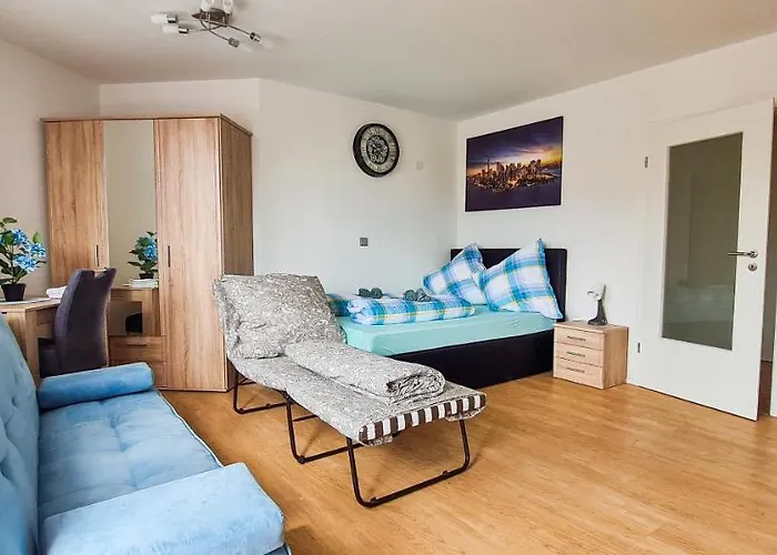 Ruhige Im . Private Parkplatz ,balkon ,netflix * נירנברג