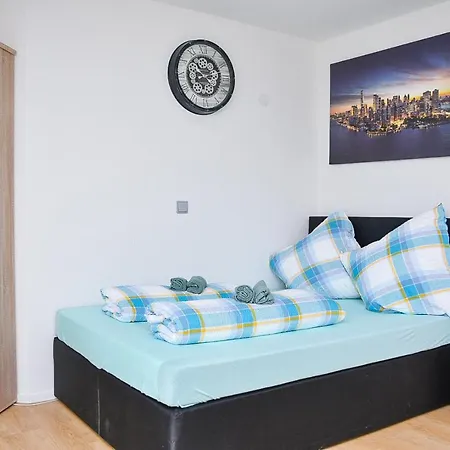 Apartman Ruhige Im . Private Parkplatz ,balkon ,netflix