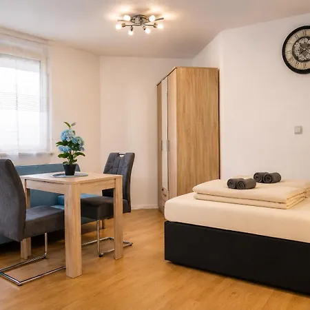 Apartman Ruhige Im . Private Parkplatz ,balkon ,netflix *