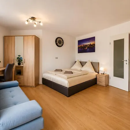 Apartman Ruhige Im . Private Parkplatz ,balkon ,netflix Nürnberg