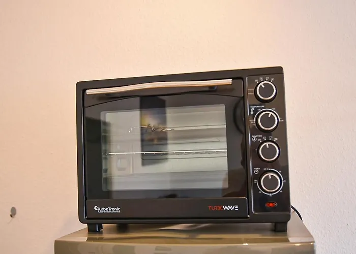 Ruhige Im . Private Parkplatz ,balkon ,netflix * נירנברג